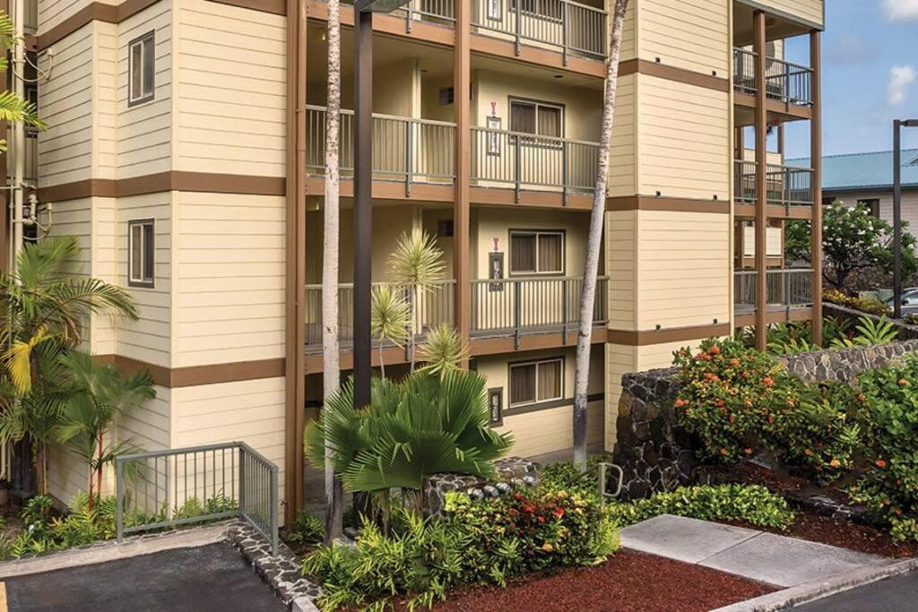 Beautiful 2 Bedroom Condo @ Kona! Kailua-Kona Extérieur photo